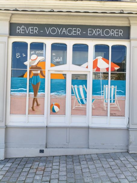 Vitrine Peinte Segré-en-Anjou-Bleu