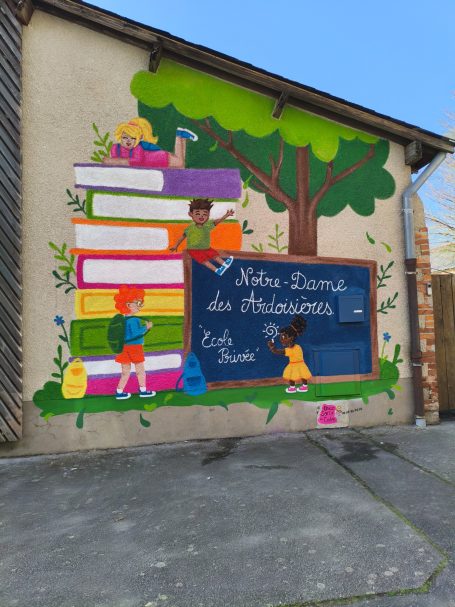 Fresque extérieur école